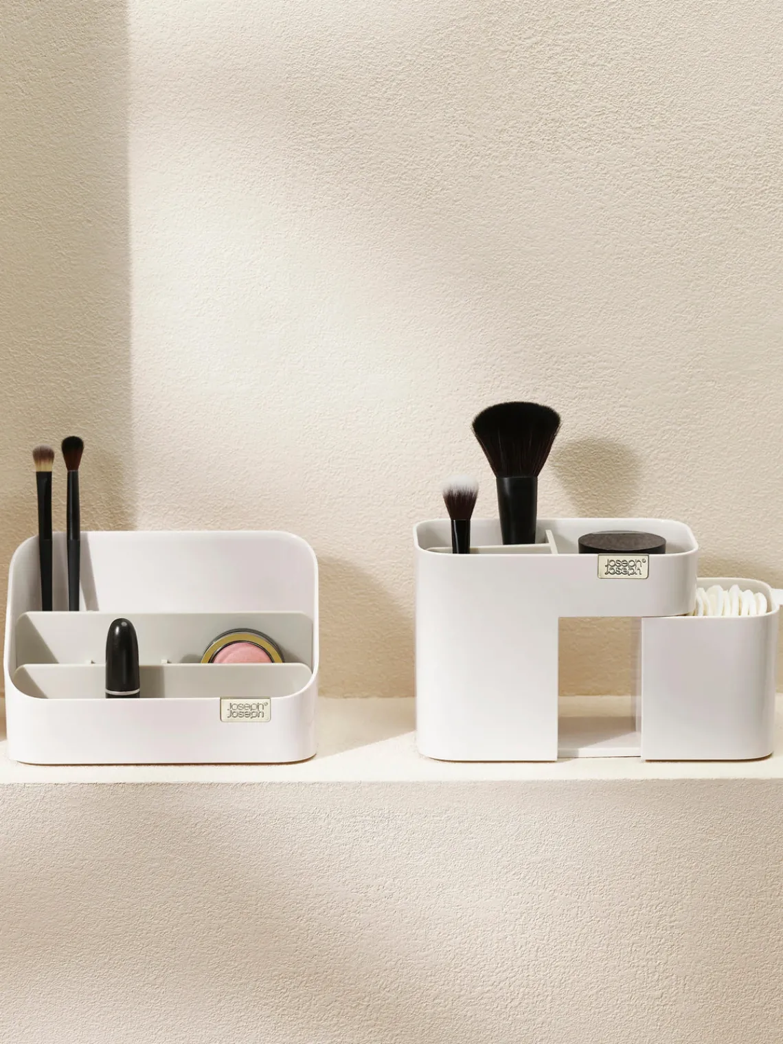 Discount Joseph Joseph Organisateur cosmétique avec fermeture magnétique Viva