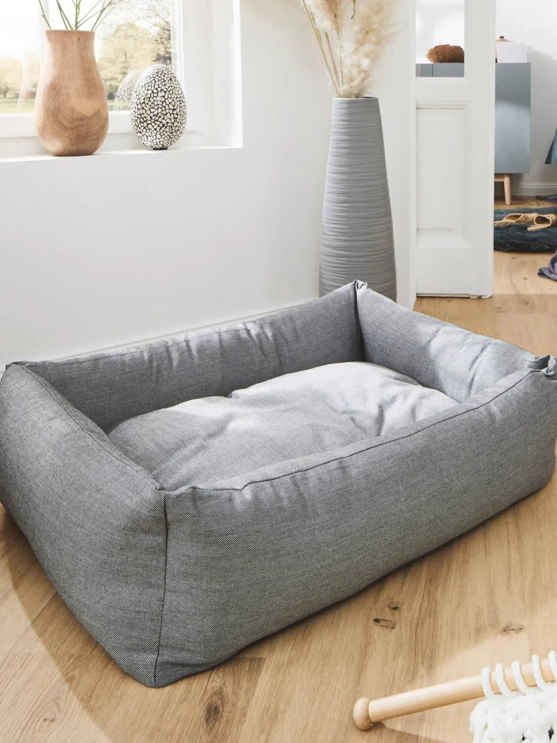 Discount Laboni Panier pour chien intérieur-extérieur Smooth, tailles variées Gris