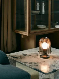 Online GUBI Petite lampe à poser soufflée bouche Seine