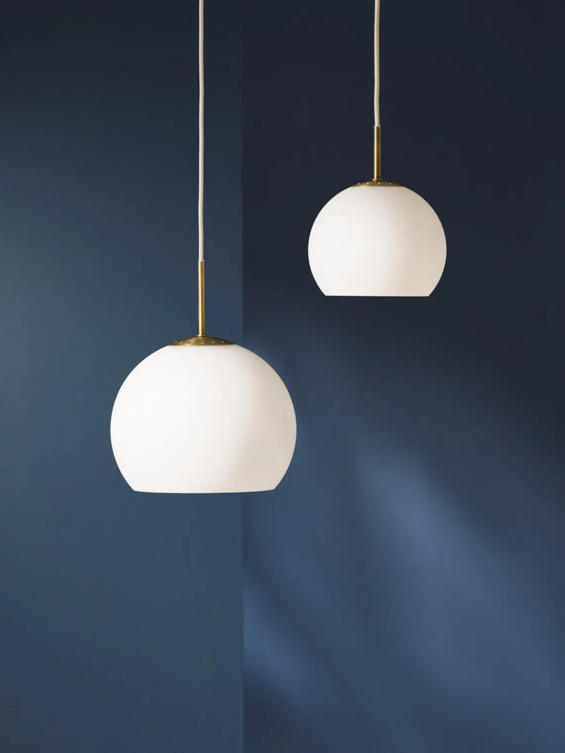 Clearance Frandsen Petite suspension boule Ball, tailles variées Blanc, mat