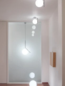 Online Flos Petite suspension soufflée bouche IC Lights, haut. 47 cm Argenté haute brillance, blanc