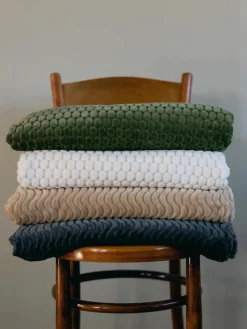 Hot Sagaform Plaid doux à surface texturée Maja