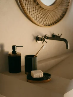 Fashion ANDREA HOUSE Porte-brosses à dents Laura Noir, bois foncé