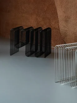 Sale AYTM Porte-revues en métal Curve Noir