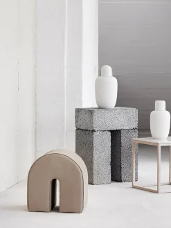 Discount Kristina Dam Pouf rembourré en cuir nubuck Curved Cuir brun