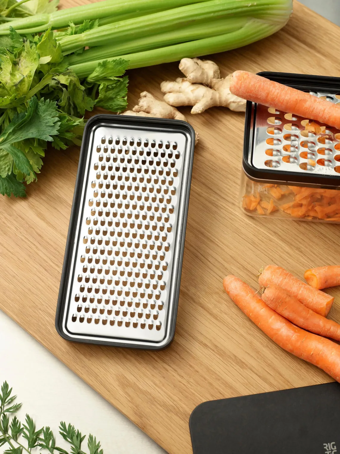 Clearance stelton Râpe de cuisine avec récipient Grate It