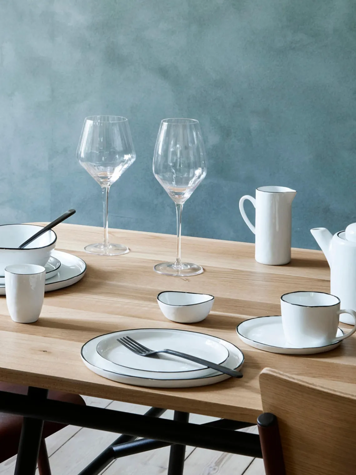 Fashion Broste Copenhagen Service petit déjeuner artisanal en porcelaine Salt, 4 personnes (16 élém.)
