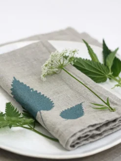Fashion Frohstoff Serviette en lin sérigraphiée à la main Feuille d'ortie