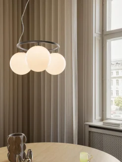 Fashion Nuura Suspension à boule de verre Miira Anthracite, blanc