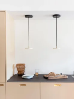 Discount UMAGE Suspension LED design Asteria, tailles variées Blanc crème