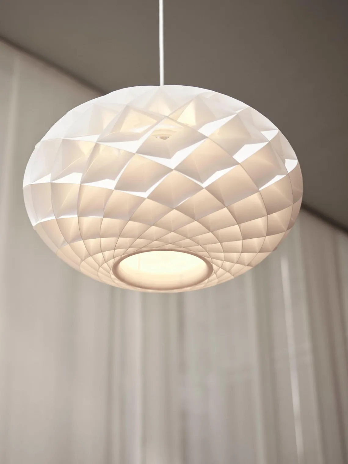 Best Louis Poulsen Suspension ovale Patera Sans ampoule
