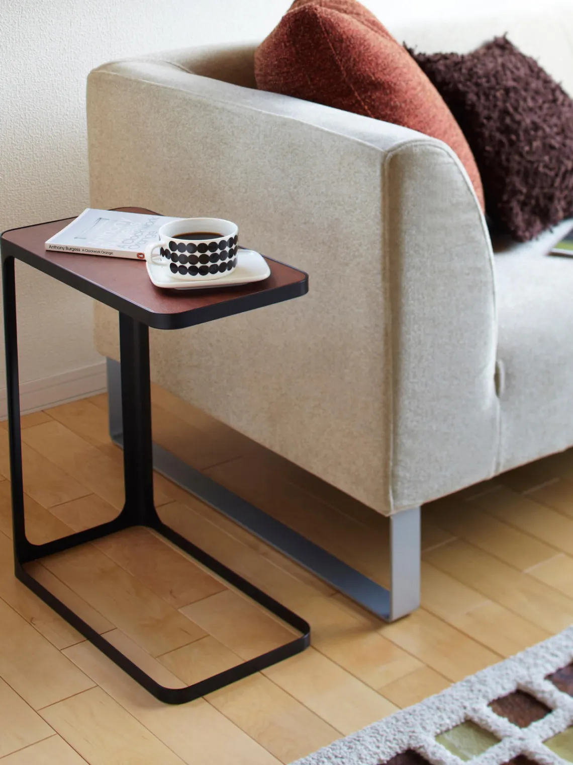 Outlet Yamazaki Table d'appoint avec plateau en bois Frame Noir, bois foncé
