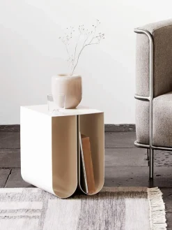 Best Kristina Dam Table d'appoint en métal Curved Beige clair