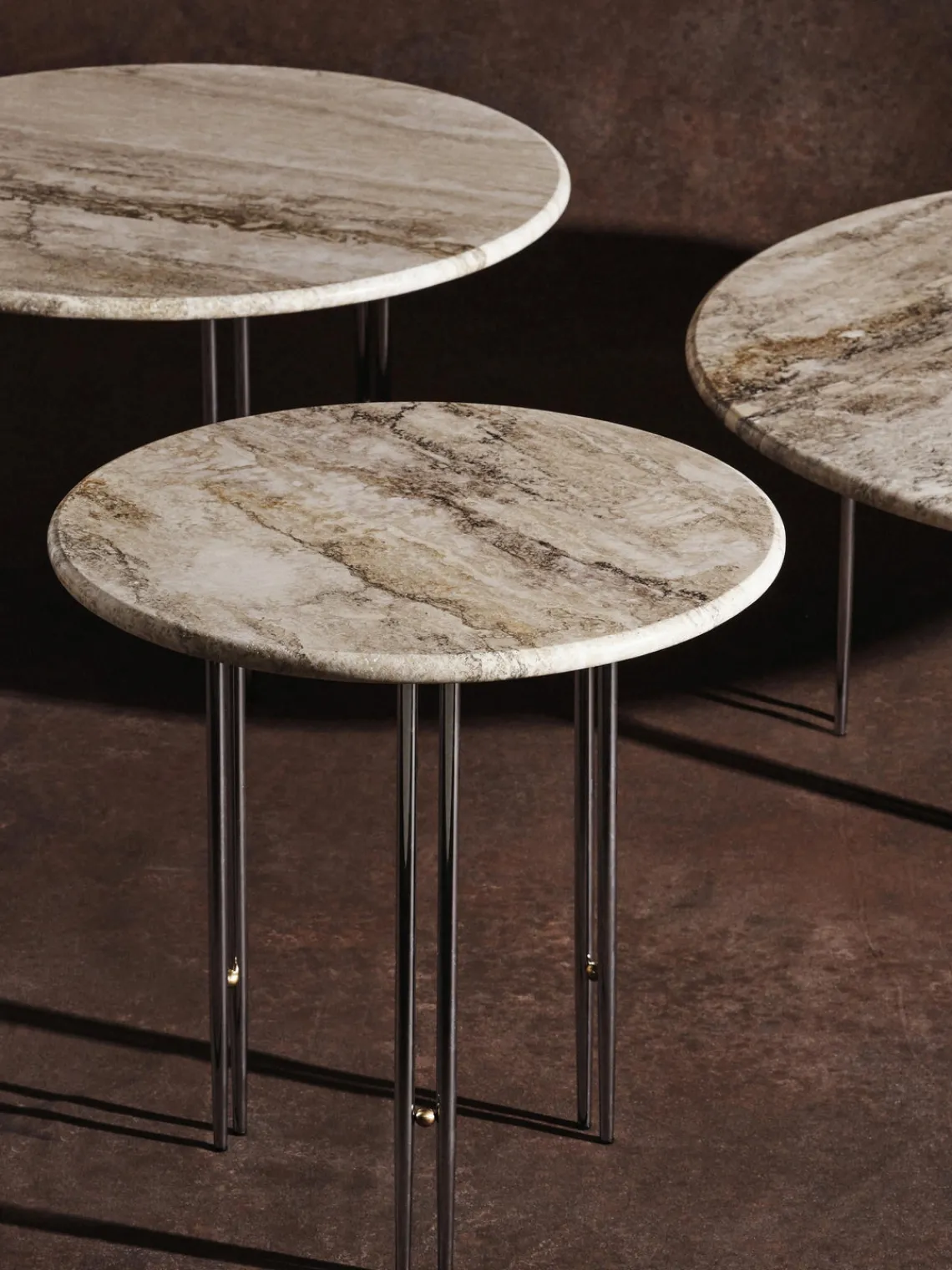 Discount GUBI Table d'appoint ronde en marbre IOI