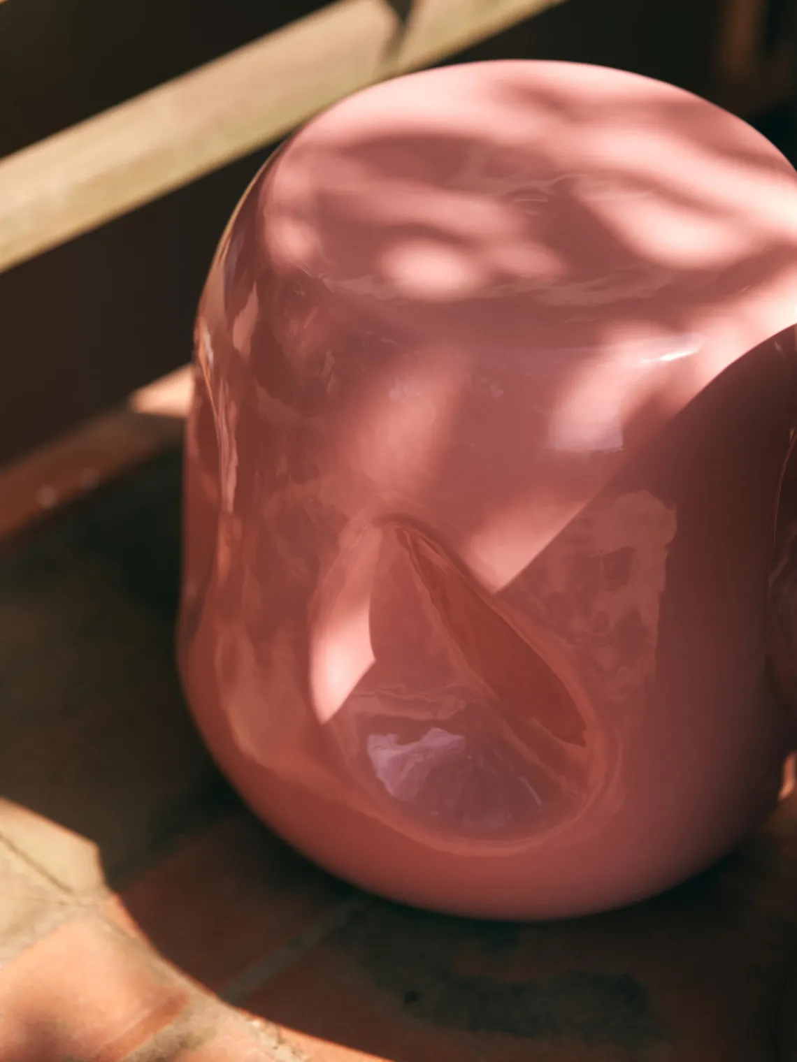 Outlet HKLIVING Table d'appoint ronde faite main en céramique Currents Vieux rose