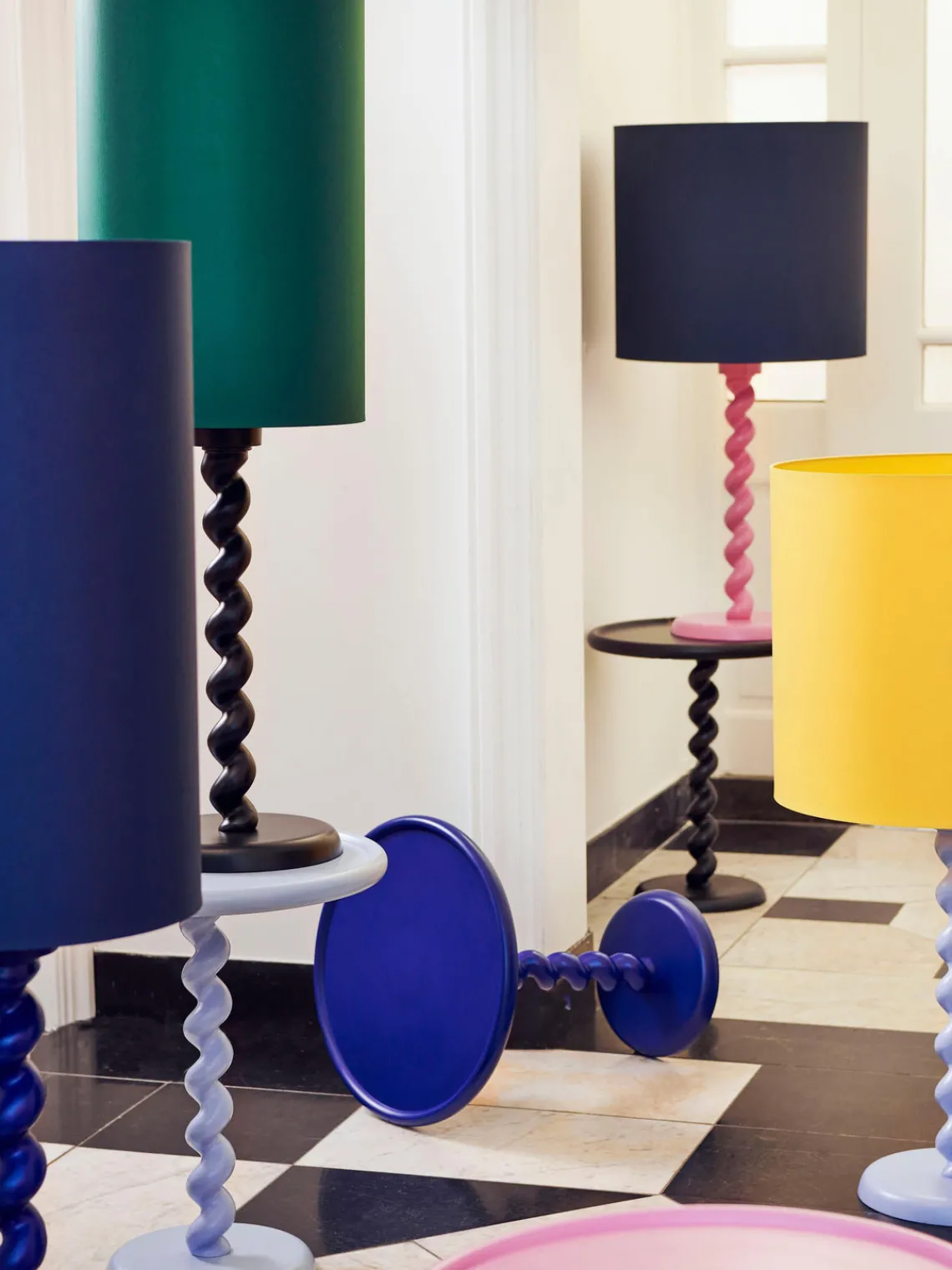 Discount Pols Potten Table d'appoint ronde Twister Noir