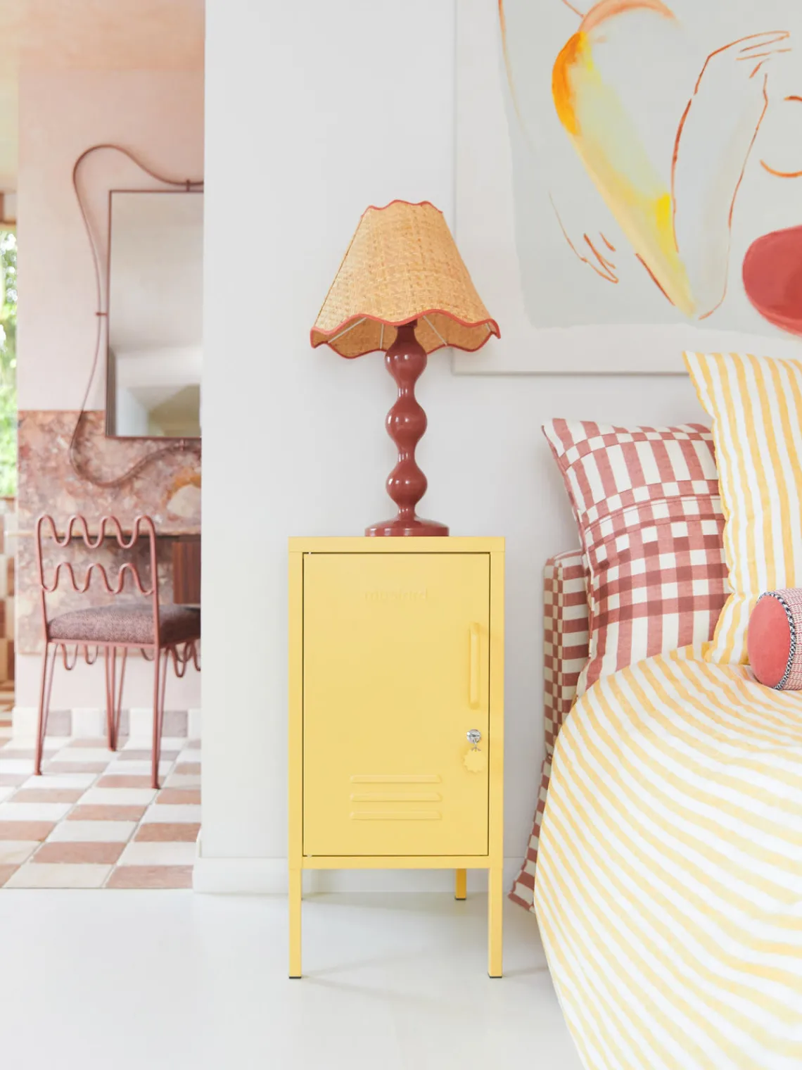 Hot Mustard Made Table de chevet The Shorty Jaune pâle