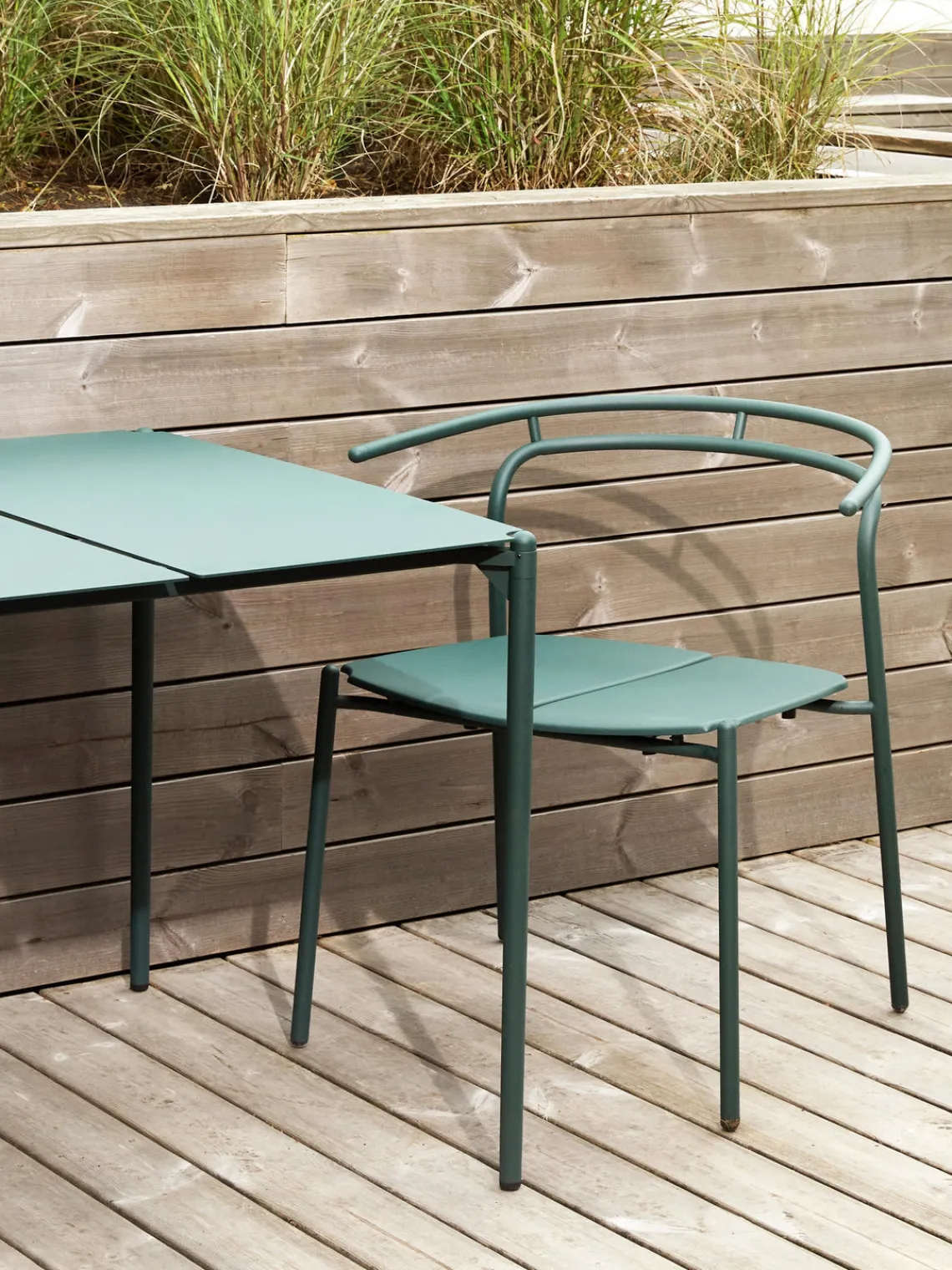 Outlet AYTM Table de jardin en métal Novo