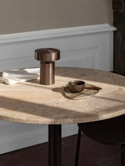 Discount Audo Copenhagen Table ronde en grès Harbour, Ø 105 cm