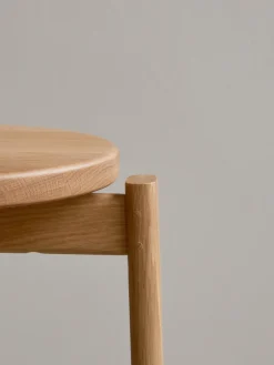 New Audo Copenhagen Tabouret en chêne Passage Bois de chêne, acier