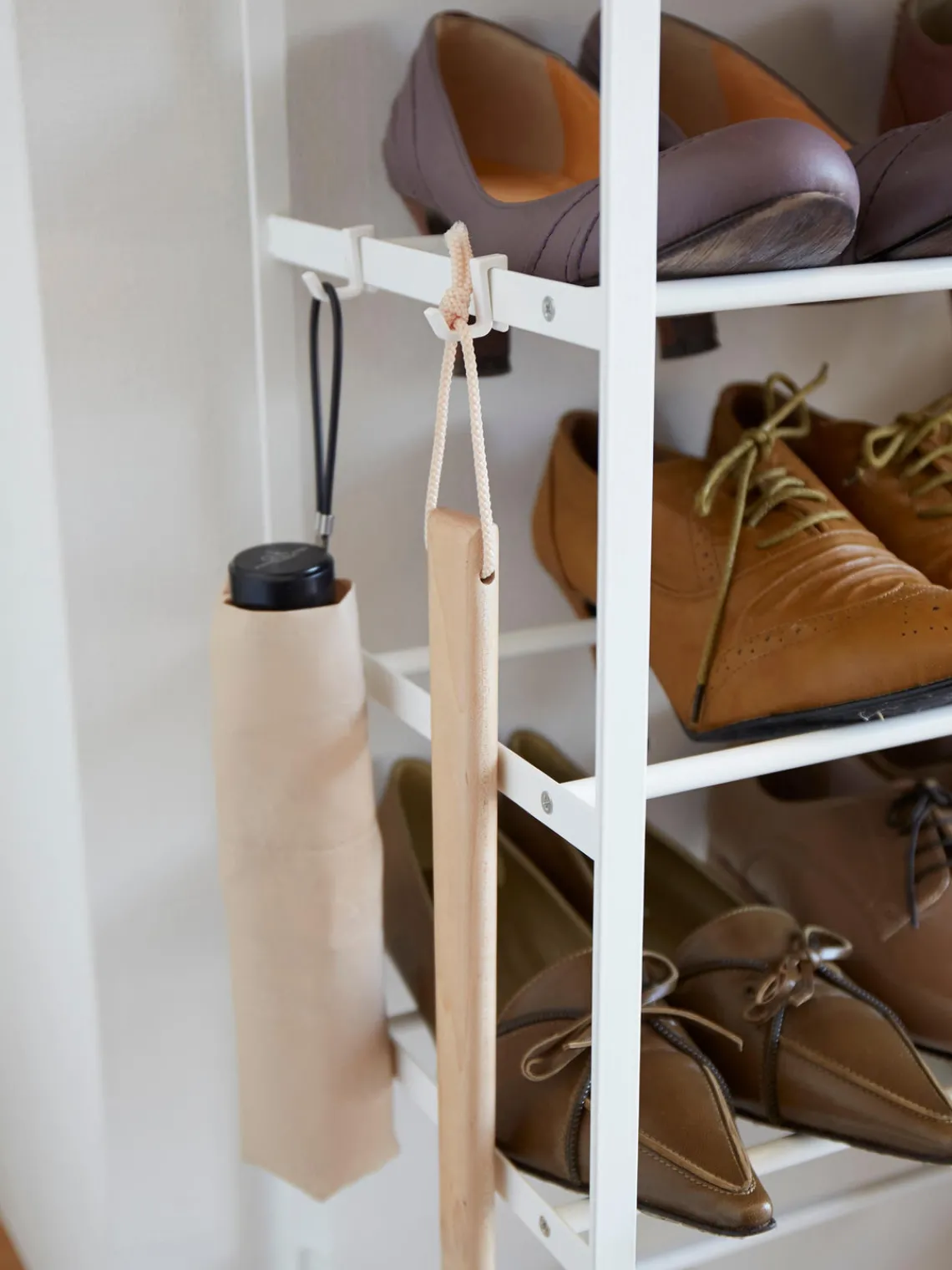 Sale Yamazaki Étagère à chaussures Tower Blanc, bois clair
