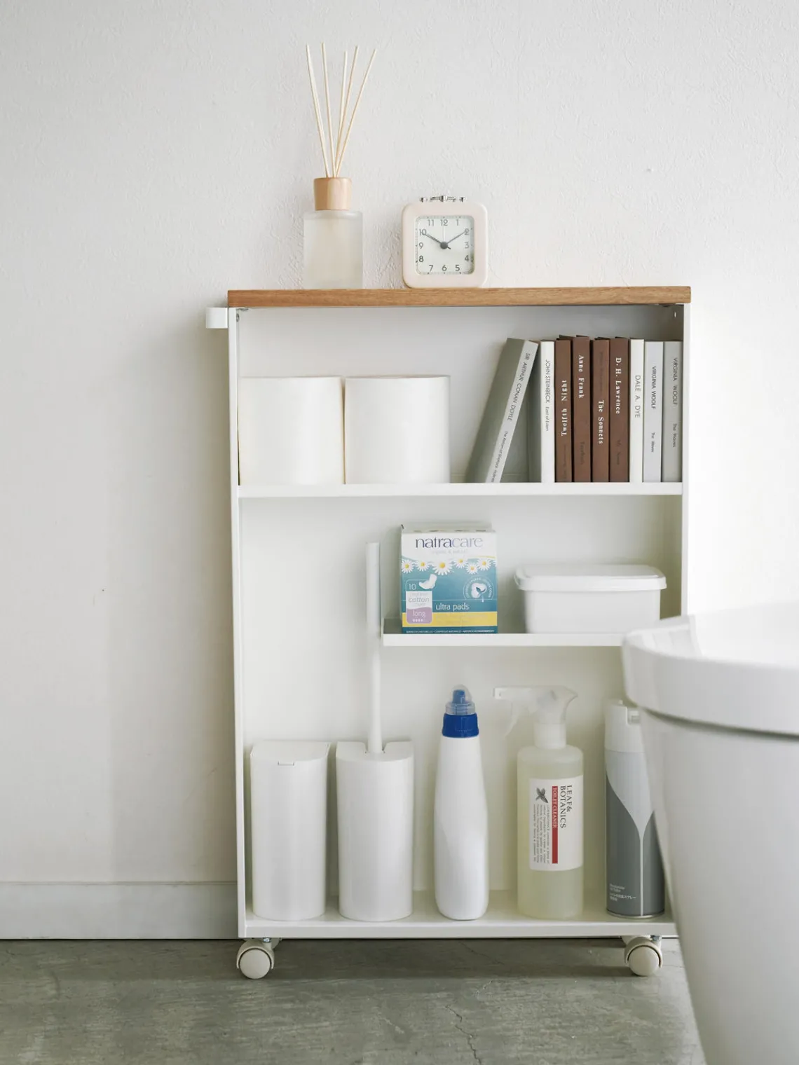Best Yamazaki Étagère de salle de bain avec roulettes Tower Blanc, bois clair