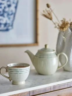 New Bloomingville Tasse artisanale Maple Vert sauge, beige clair