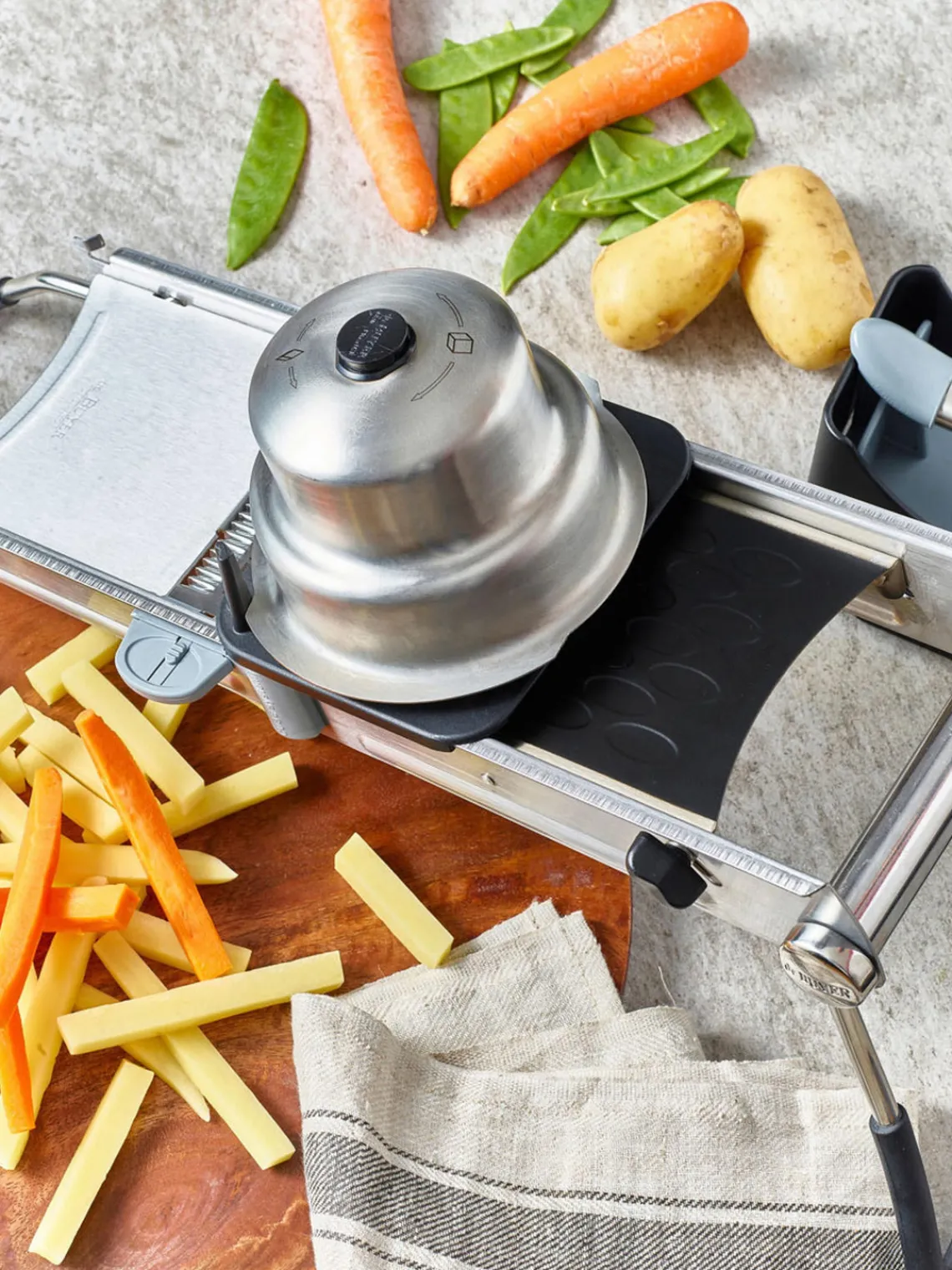 Best De Buyer Trancheuse à julienne en acier inoxydable avec système de contrôle de rotation Mandoline