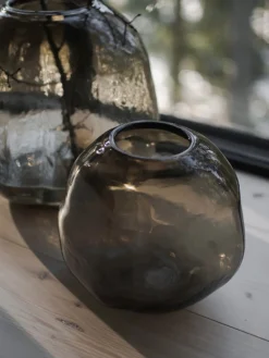 Clearance DBKD Vase en verre Pebble, Ø 20 cm Grège, translucide