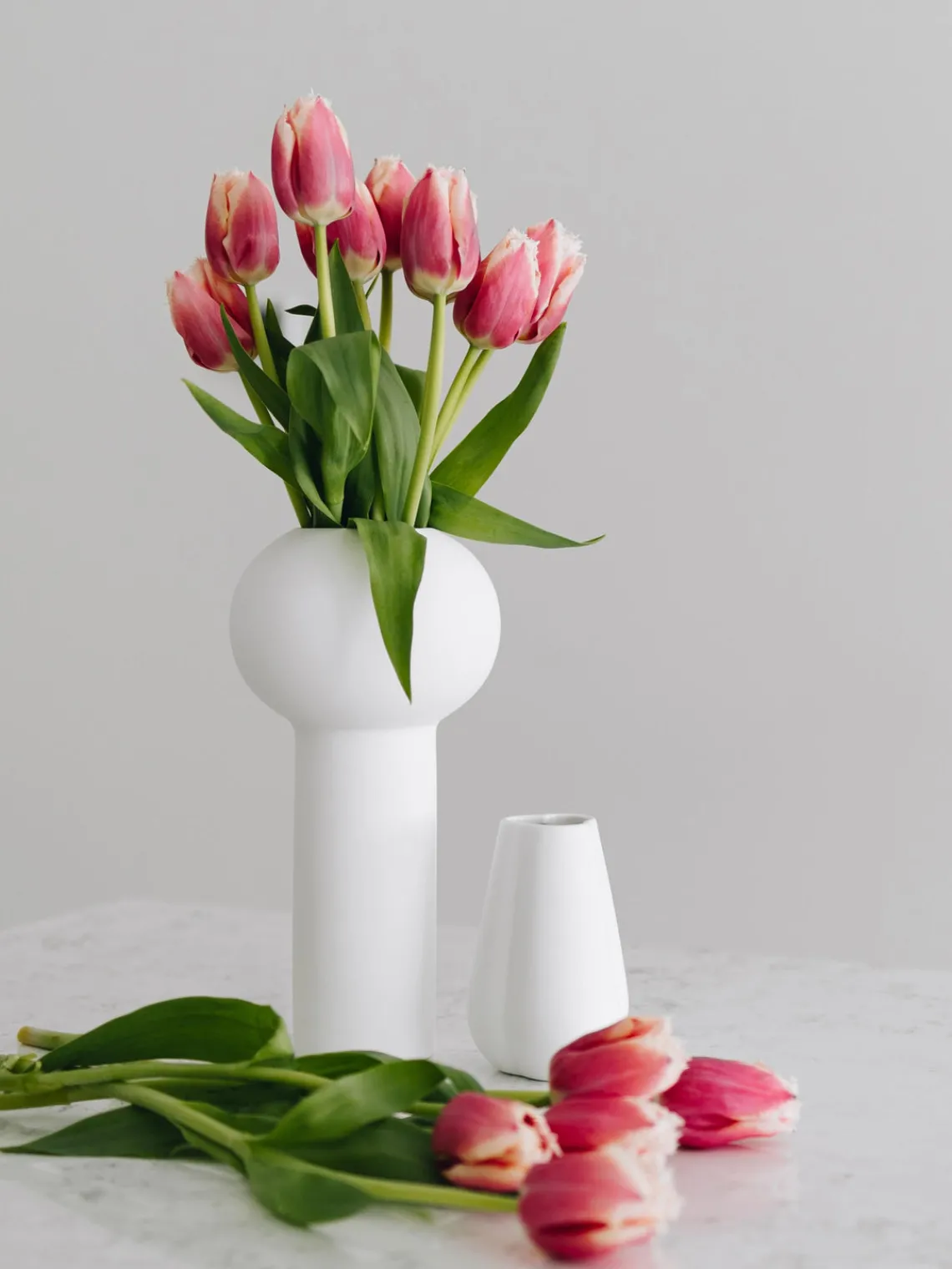 Clearance Cooee Design Vase peint à la main Pillar, haut. 24 cm Blanc