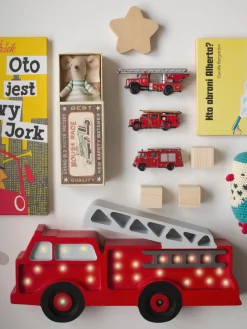 Outlet Little Lights Veilleuse LED faite main avec minuterie et télécommande Fire Truck, intensité lumineuse variable