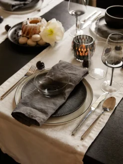 Best Broste Copenhagen Verres à vin soufflés bouche Smoke, 4 pièces